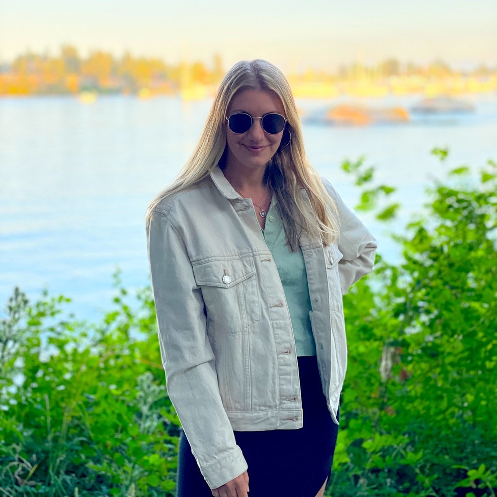 Meet your Posher, Kayla